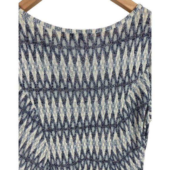 AGB Womens SIze Large Green Tan Black Geometric Print Cold Shoulder Knit Shirt - Picture 6 of 7